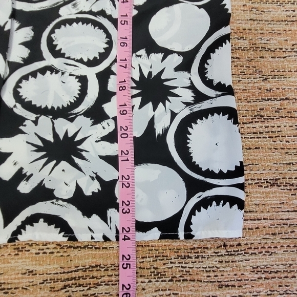 VINTAGE Satin Abstract Print Blouse - Picture 5 of 11